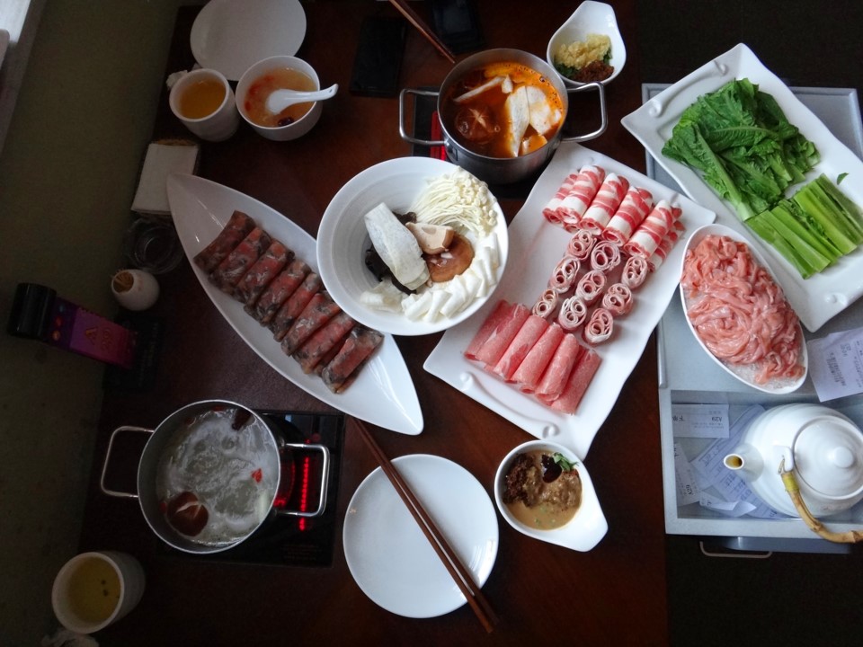 重庆小天鹅火锅_小天鹅火锅人均消费(2)