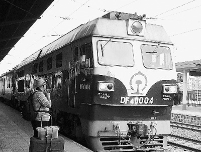 汽车如何办理火车托运 wKgBm04Jra3E_zHDAAE4oCMAFx851.jpeg?imageView2%2F2%2Fw%2F600%2Fh%2F600%7Cwatermark%2F1%2Fimage%2FaHR0cDovL2IyLXEubWFmZW5nd28ubmV0L3M5L00wMC82My84RS93S2dCczFaTmVzV0FZb29JQUFBU2JNMElpRjQyNDEucG5n%2Fgravity%2FSouthEast%2Fdx%2F20%2Fdy%2F20